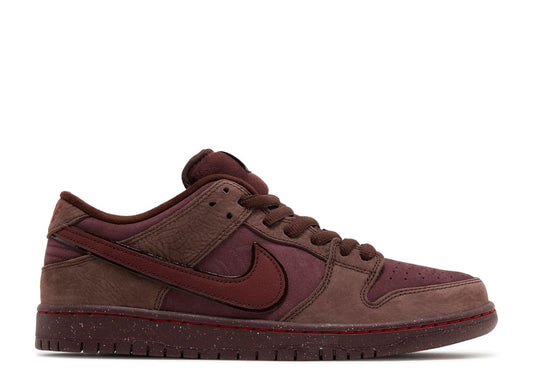 Nike SB Dunk Low PRM - City of Love Burgundy Crush