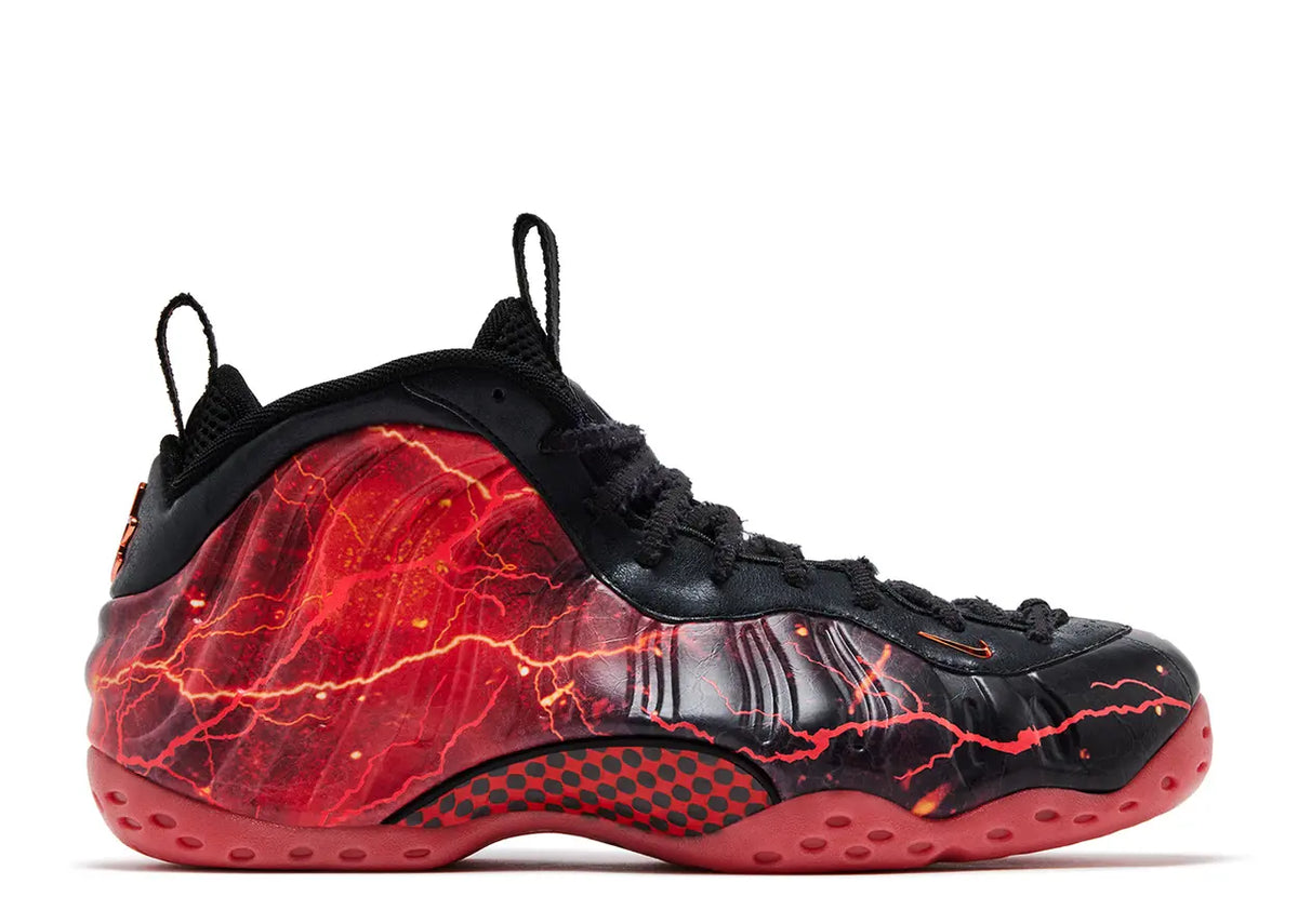 Air Foamposite One PRM - Stranger Things Black Bright Crimson Nike