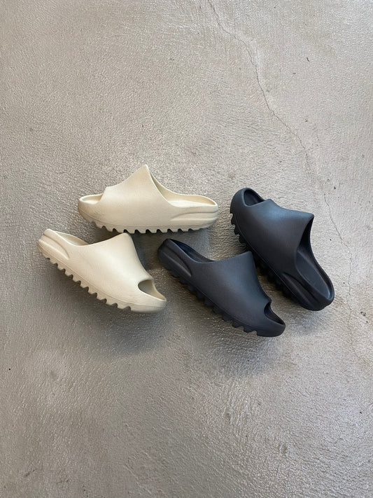 Yeezy Slide Bundle (Size 1Y) Nike