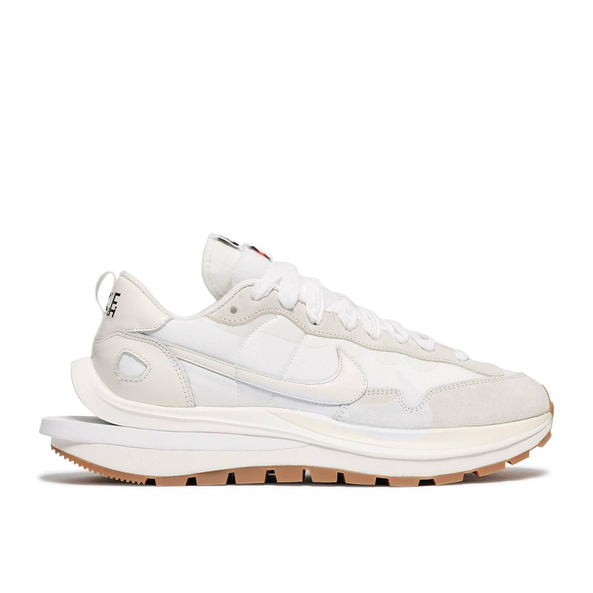 Nike Vaporwaffle / Sacai - Sail Gum Nike