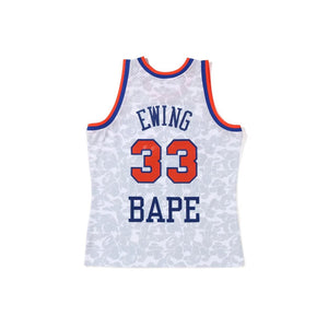 A Bathing Ape x Mitchell & Ness New York Knicks Ewing Jersey - White Bape