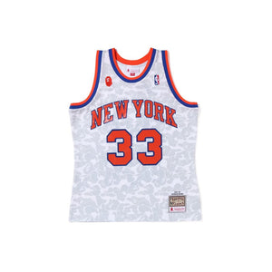 A Bathing Ape x Mitchell & Ness New York Knicks Ewing Jersey - White Bape