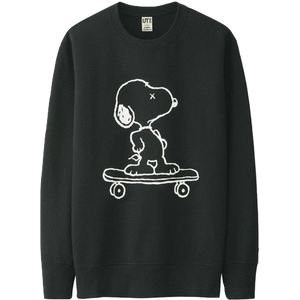 Kaws x Uniqlo x Peanuts Snoopy Skateboarding Sweatshirt - Black