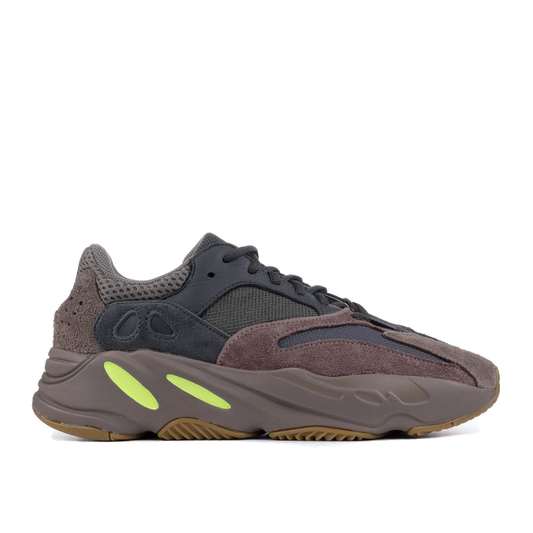 Yeezy Boost 700 - Mauve - Used
