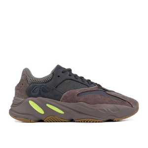 Yeezy Boost 700 - Mauve - Used