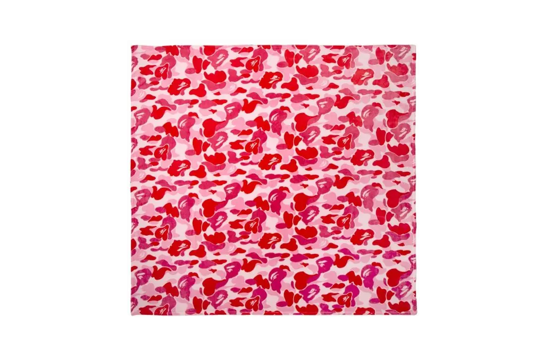 A Bathing Ape ABC Camo Blanket - Pink Bape