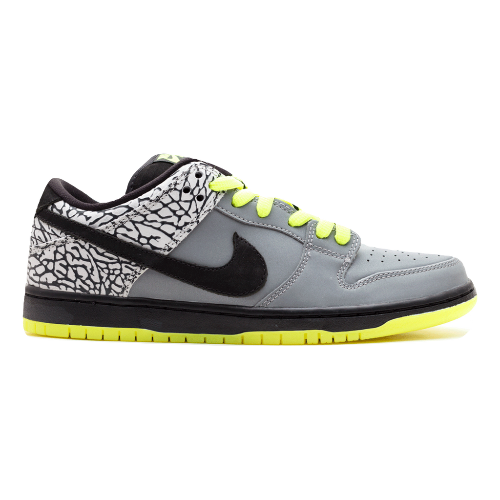 Nike Dunk Low Premium SB QS - Clark Kent "112"