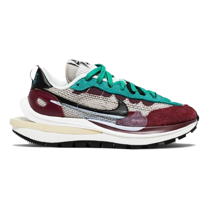 Nike Vaporwaffle / Sacai - Villain Red Nike